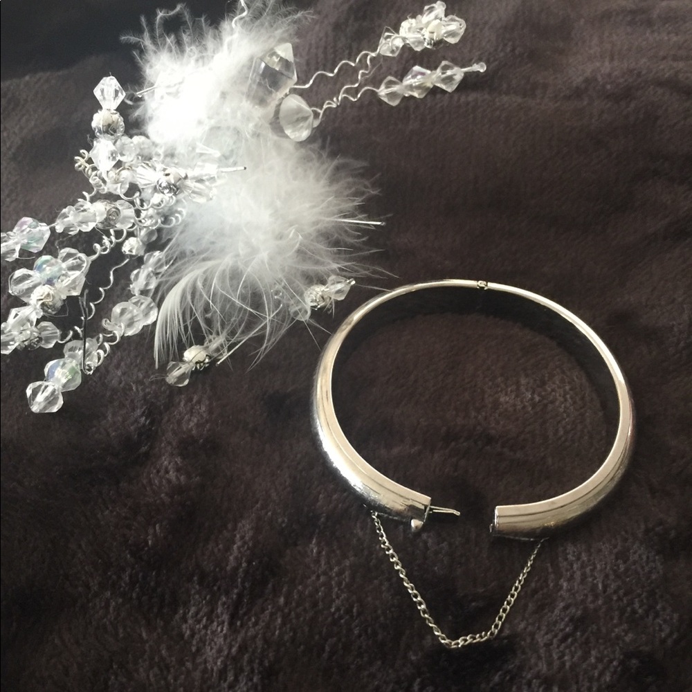 Silver clip bracelet